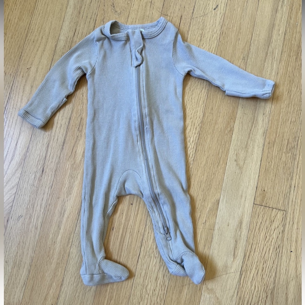 Mebie Baby Organic Cotton Zipper Footed Onesie- Oatmeal, 0-3m